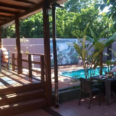 Residencial Noelia Hostel Puerto Iguazu Ngoại thất bức ảnh