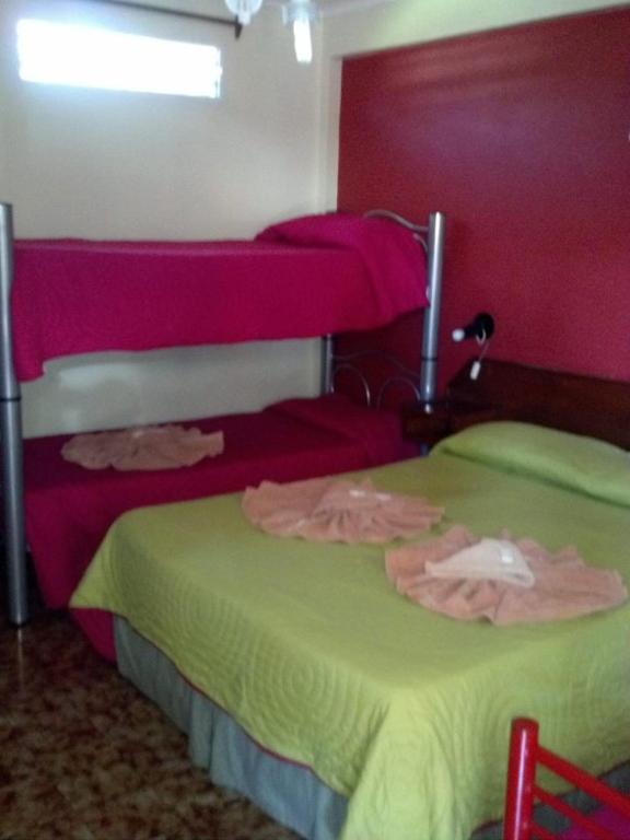 Residencial Noelia Hostel Puerto Iguazu Phòng bức ảnh