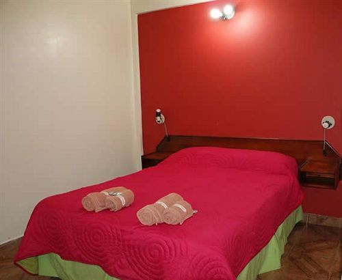 Residencial Noelia Hostel Puerto Iguazu Ngoại thất bức ảnh