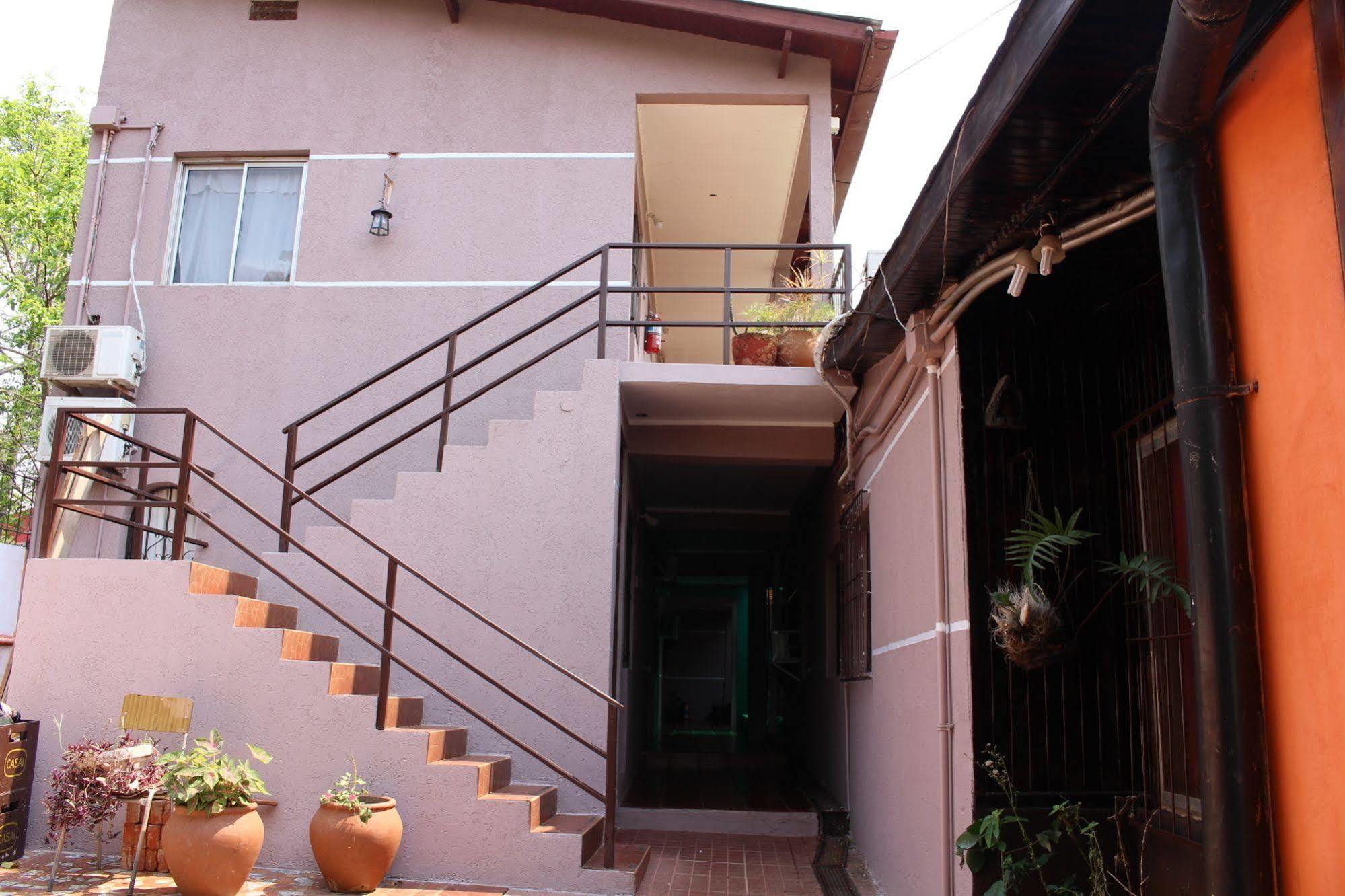 Residencial Noelia Hostel Puerto Iguazu Ngoại thất bức ảnh