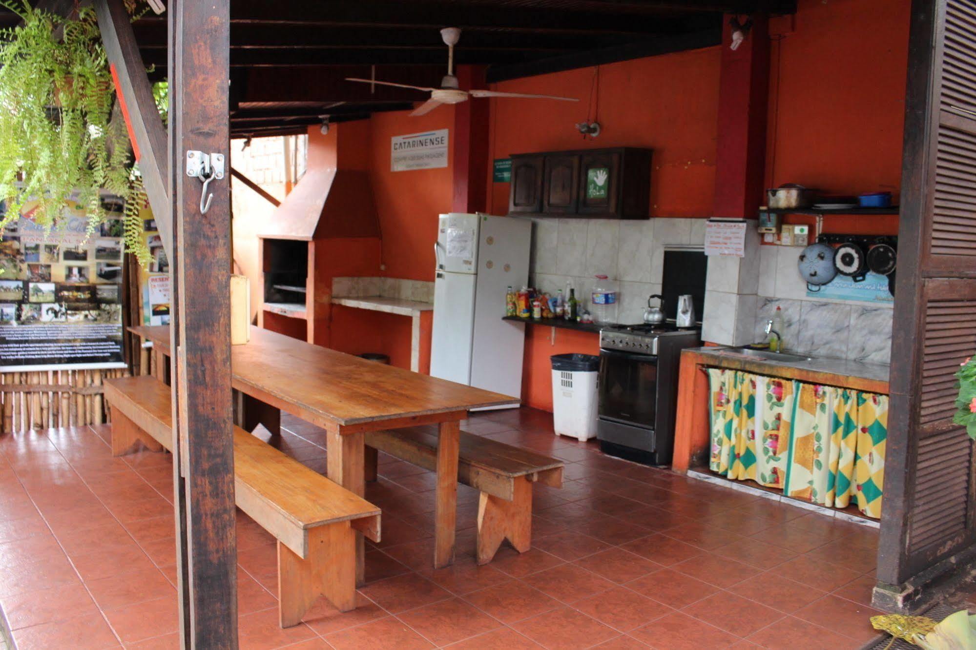 Residencial Noelia Hostel Puerto Iguazu Ngoại thất bức ảnh