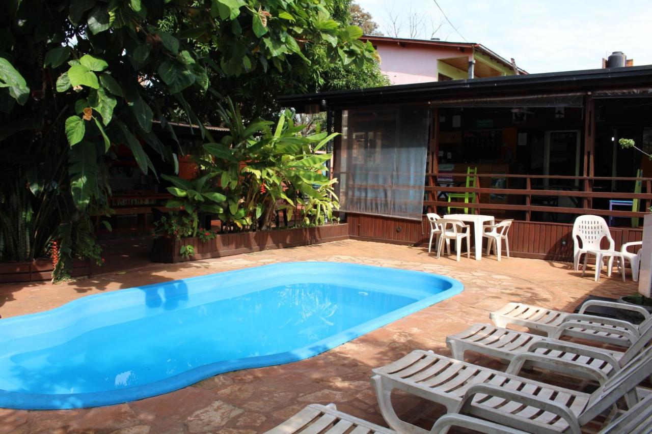 Residencial Noelia Hostel Puerto Iguazu Ngoại thất bức ảnh